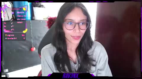   online show from July 28, 8:52 pm