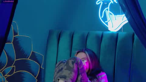 Raven online show from March 4, 3:42 pm