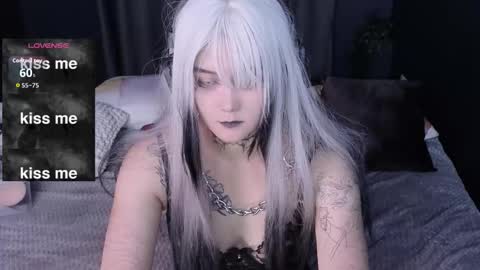 Raven online show from October 19, 5:06 pm