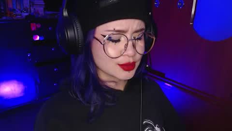 raventh_ online show from December 2, 12:09 am