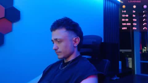 Snapshot of ravine_doleg chatting on September 19, 11:30 pm Alex Nash online show from September 19, 11:30 pm