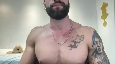 Snapshot of ray90fit chatting on January 18, 1:19 am rayfit90 online show from January 18, 1:19 am