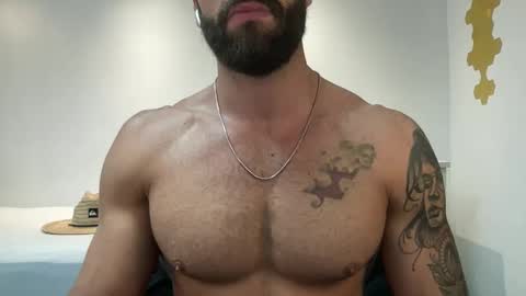 Snapshot of ray90fit chatting on January 16, 1:14 pm rayfit90 online show from January 16, 1:14 pm