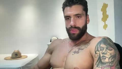 Snapshot of ray90fit chatting on December 23, 12:46 am rayfit90 online show from December 23, 12:46 am