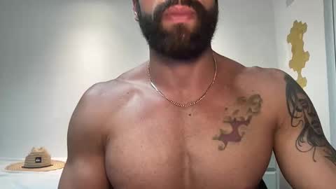 Snapshot of ray90fit chatting on March 6, 10:20 am rayfit90 online show from March 6, 10:20 am