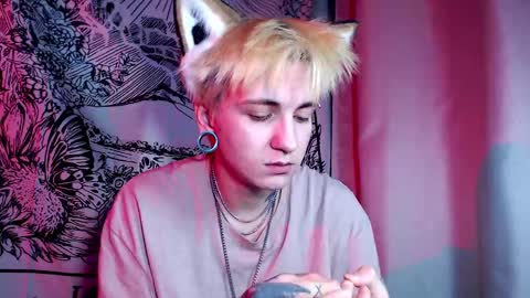 Ray online show from April 11, 7:51 pm