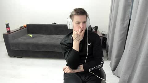 Ray online show from April 6, 4:08 pm