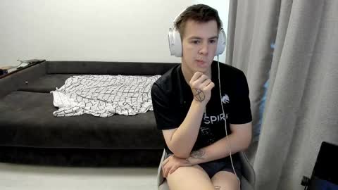 Ray online show from April 25, 4:58 am