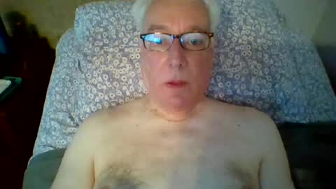 rbloed online show from June 15, 3:04 pm