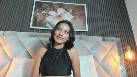 DONCELLA online show from January 13, 8:05 pm