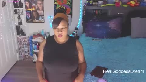 realgoddessdream online show from February 2, 3:15 am