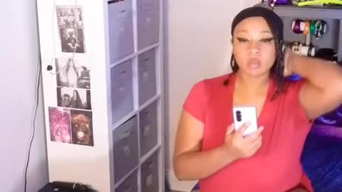 realgoddessdream online show from April 20, 12:24 am