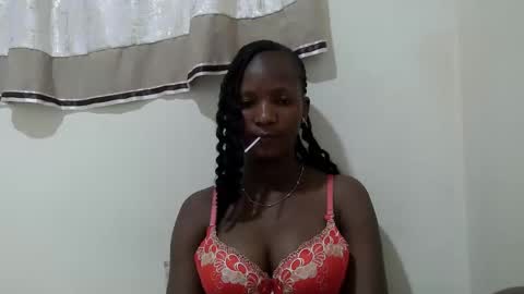 queen online show from December 5, 2:37 pm