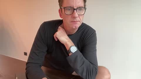 realstuff_ online show from November 26, 1:19 pm