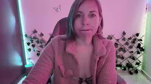 Rebbeca online show from February 14, 2:20 pm