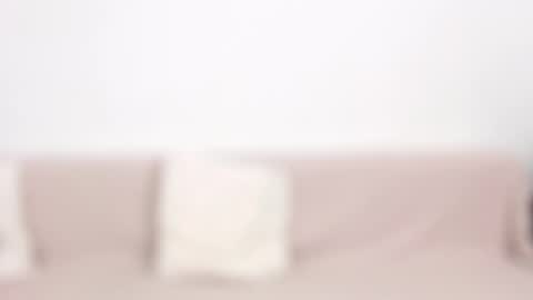 rebecamur online show from April 4, 5:20 pm