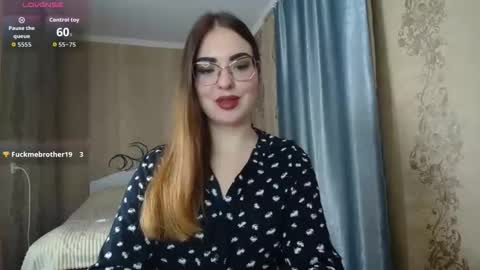 Rebecca online show from March 10, 5:39 pm