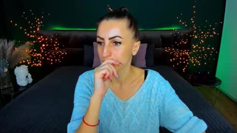 rebecca_diamonds online show from November 17, 6:38 am