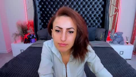 rebecca_diamonds online show from April 23, 5:37 am