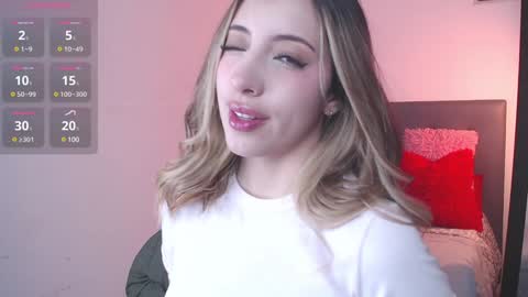 rebeccawhite_x online show from December 28, 5:12 am