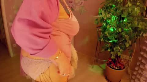 rebekkacharm online show from October 18, 5:17 pm