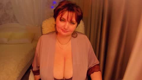 rebekkacharm online show from February 18, 7:09 pm