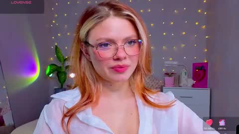 red__candy online show from April 15, 12:19 pm