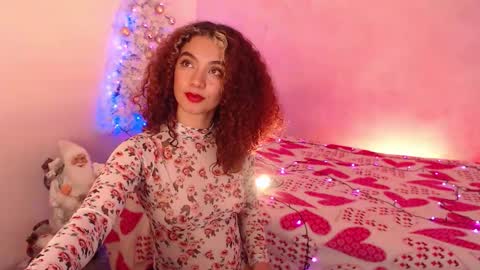 red_velvett0 online show from December 13, 11:22 pm