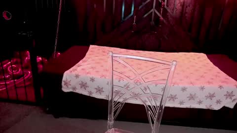 Lily online show from April 14, 8:06 am