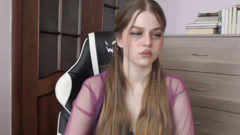 Lily online show from March 30, 2:22 am