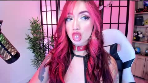 Lu Independiet model online show from September 26, 5:04 am