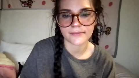 Penelope online show from February 10, 6:03 pm