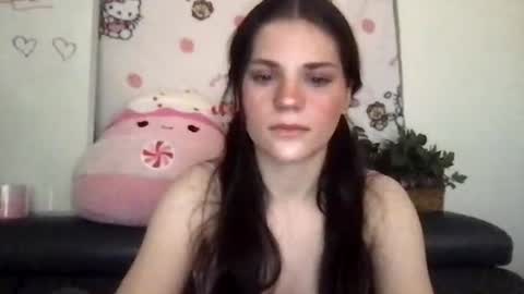 Penelope online show from February 3, 5:03 pm