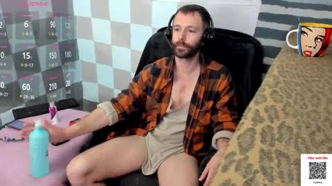 Snapshot of redunjohn chatting on September 13, 9:45 am rogangrey online show from September 13, 9:45 am