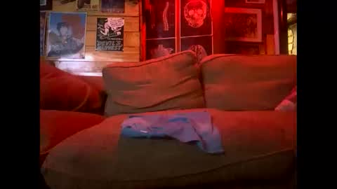 Snapshot of reeferleefer chatting on October 15, 3:32 am Lee online show from October 15, 3:32 am