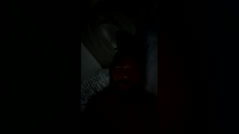 reek0000 online show from May 13, 2:21 am
