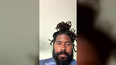 reek0000 online show from July 12, 8:01 pm