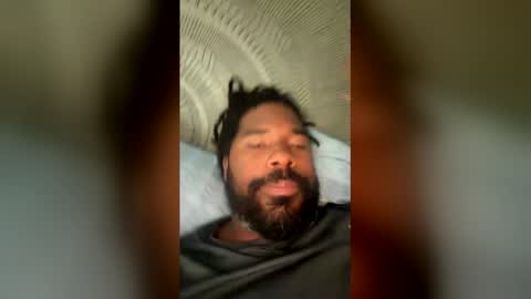 reek0000 online show from May 18, 9:32 pm