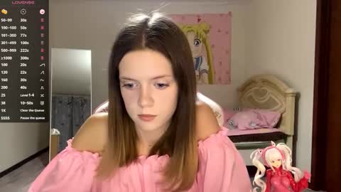 Lucy online show from October 5, 3:19 pm