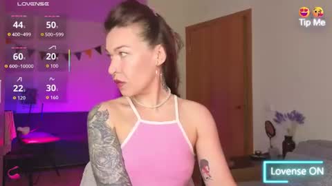 ReginaHawkinss online show from July 6, 10:45 am