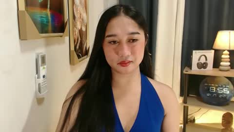 regine online show from December 17, 12:56 pm