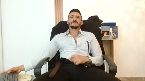   REIKO  online show from November 30, 7:54 pm