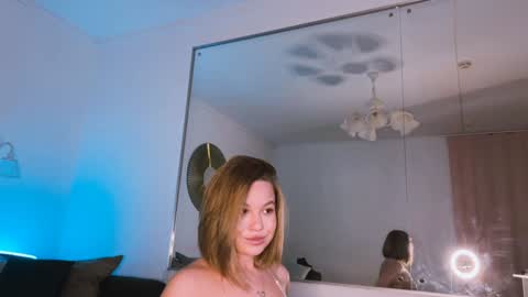 Annie online show from December 26, 5:08 pm