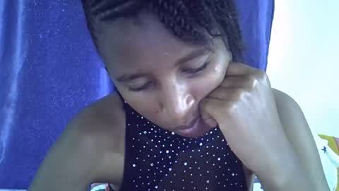 Snapshot of rellings_maya chatting on October 5, 5:27 am rellings-maya online show from October 5, 5:27 am