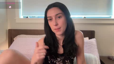Remi online show from June 7, 11:32 pm
