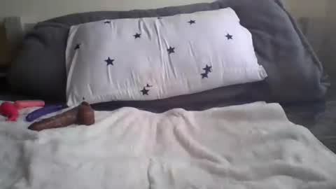 Remmy luna online show from January 9, 12:00 pm