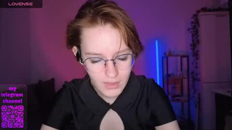 Claire online show from April 21, 9:11 pm