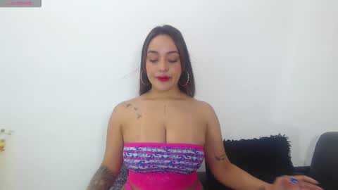 renatabrownn28 online show from May 14, 8:01 am