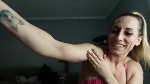 ReniGendur online show from April 21, 7:54 pm