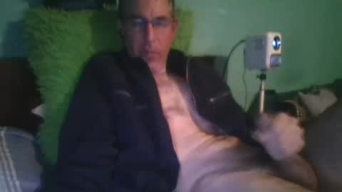 reyes_albert2006 online show from December 21, 12:55 pm